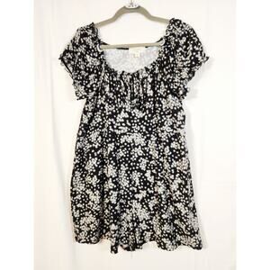No Comment $44 1X Black Ditsy Daisy Allover Print Stretch Off Shoulder Romper